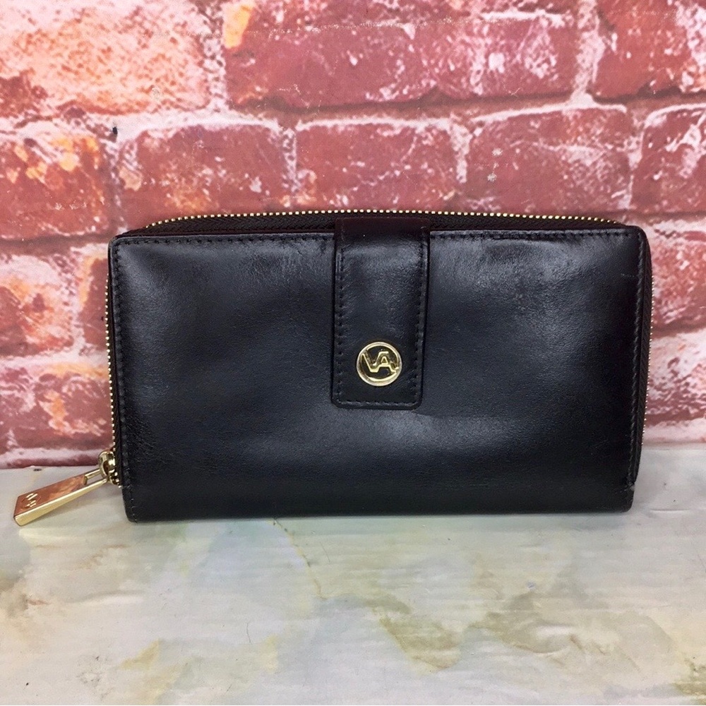 Valentina Black Italian Leather Continental Zippered Organizer Wallet